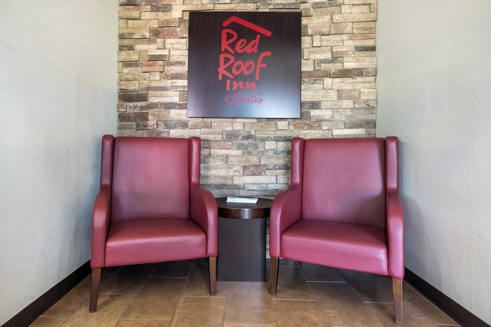 Red Roof Inn & Suites Statesboro - University 34/45