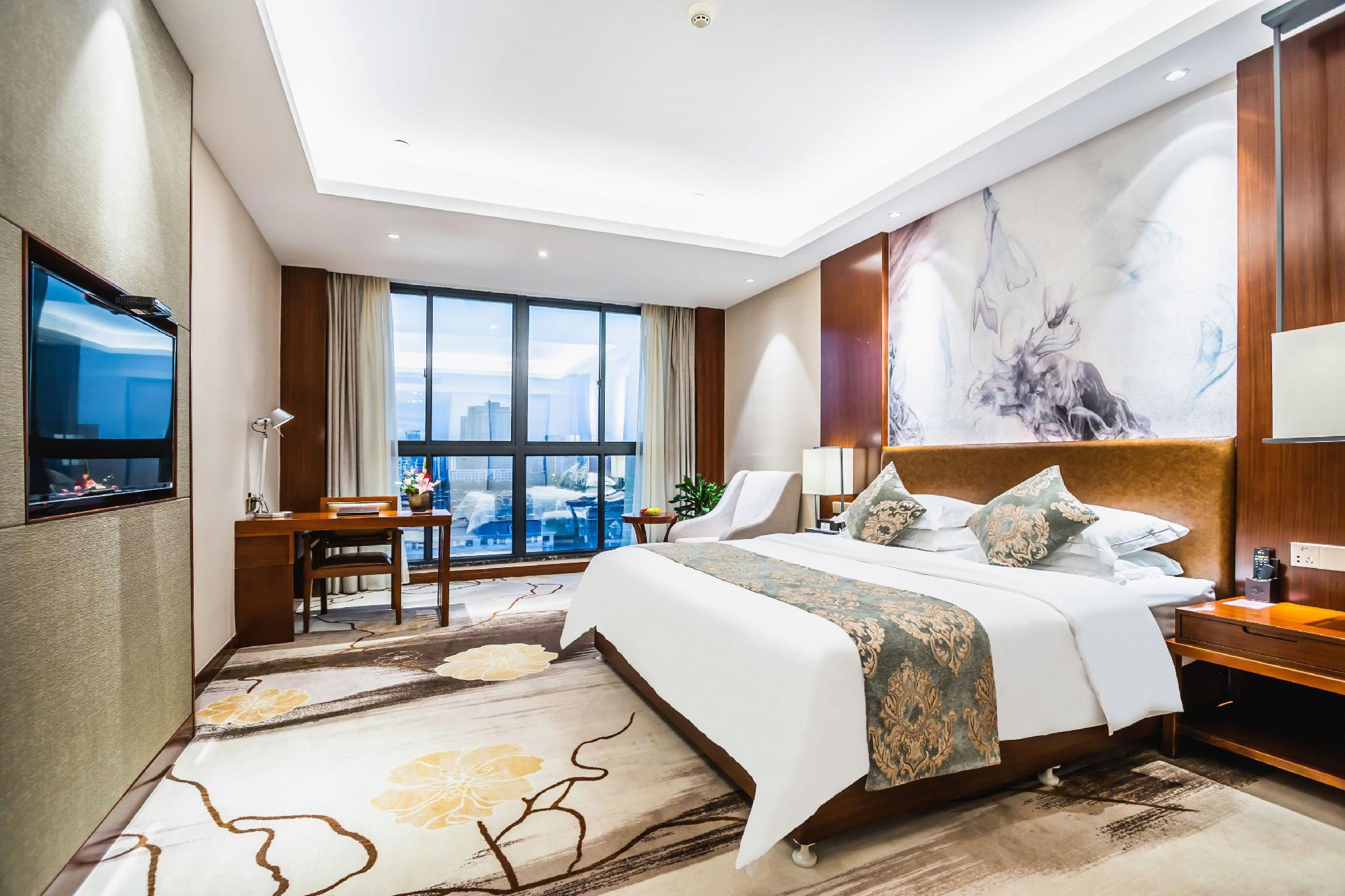 Dongfang Mingzhu Hotel 13/24