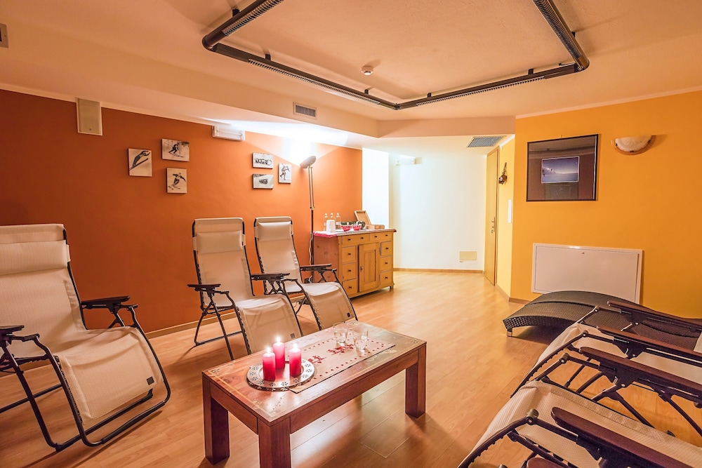 Hotel Lo Scoiattolo 50/71
