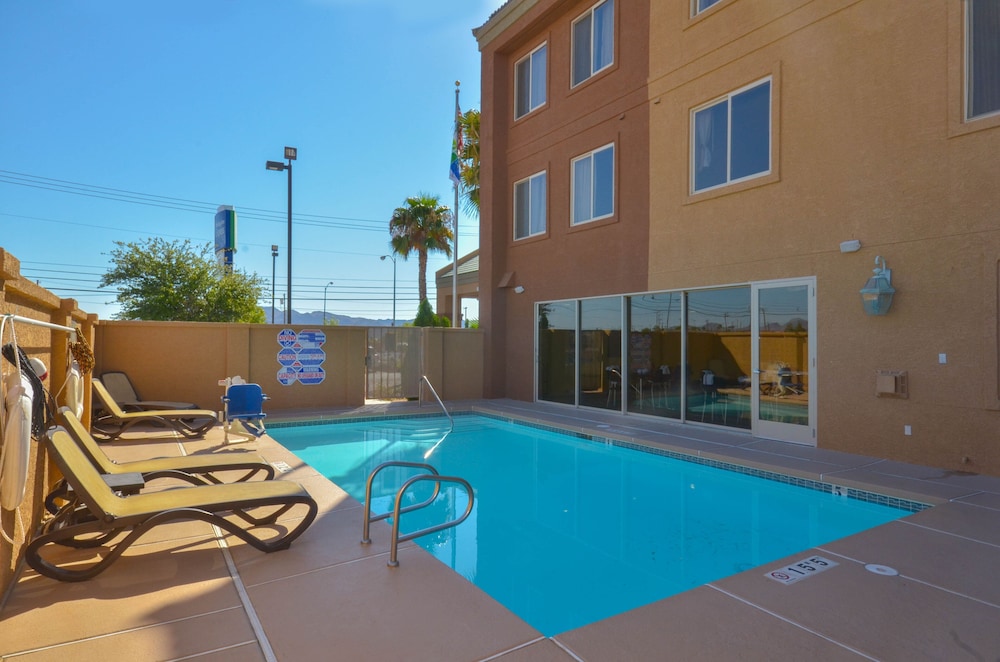 Holiday Inn Express Las Vegas-Nellis, an IHG Hotel 18/47