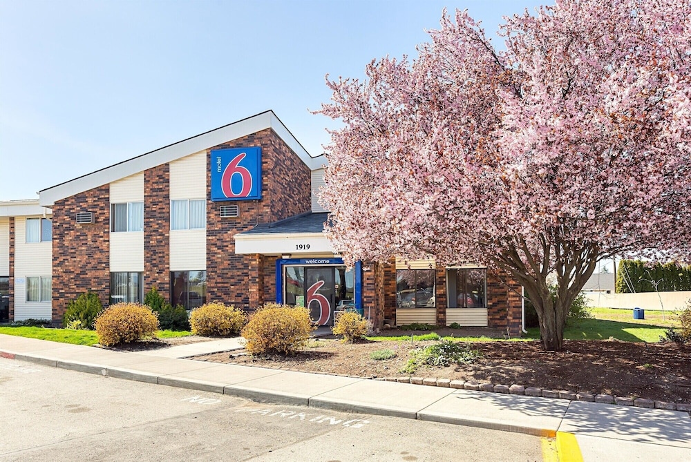 Motel6 Spokane, WA - East 30/34