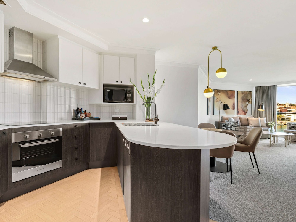 Pullman Quay Grand Sydney Harbour 60/72
