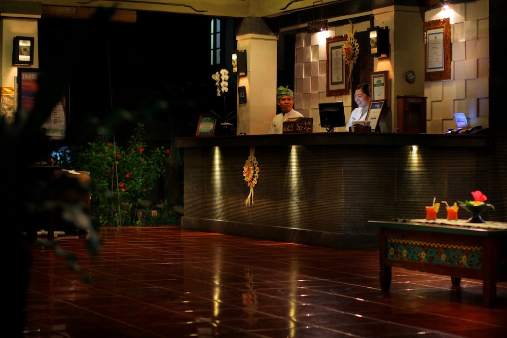 Adi Dharma Hotel Kuta 12/67