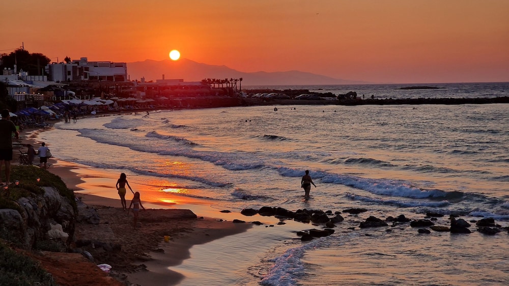 Sunset Beach Hotel 41/50