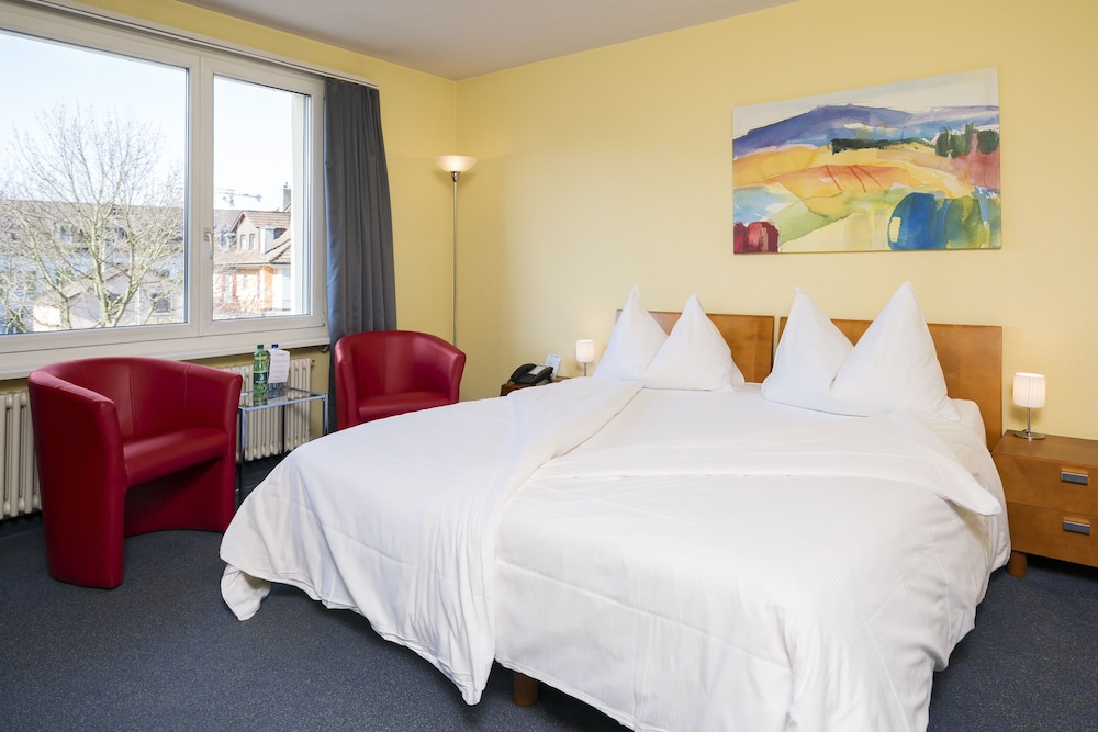 Hotel Baren Suhr 11/56