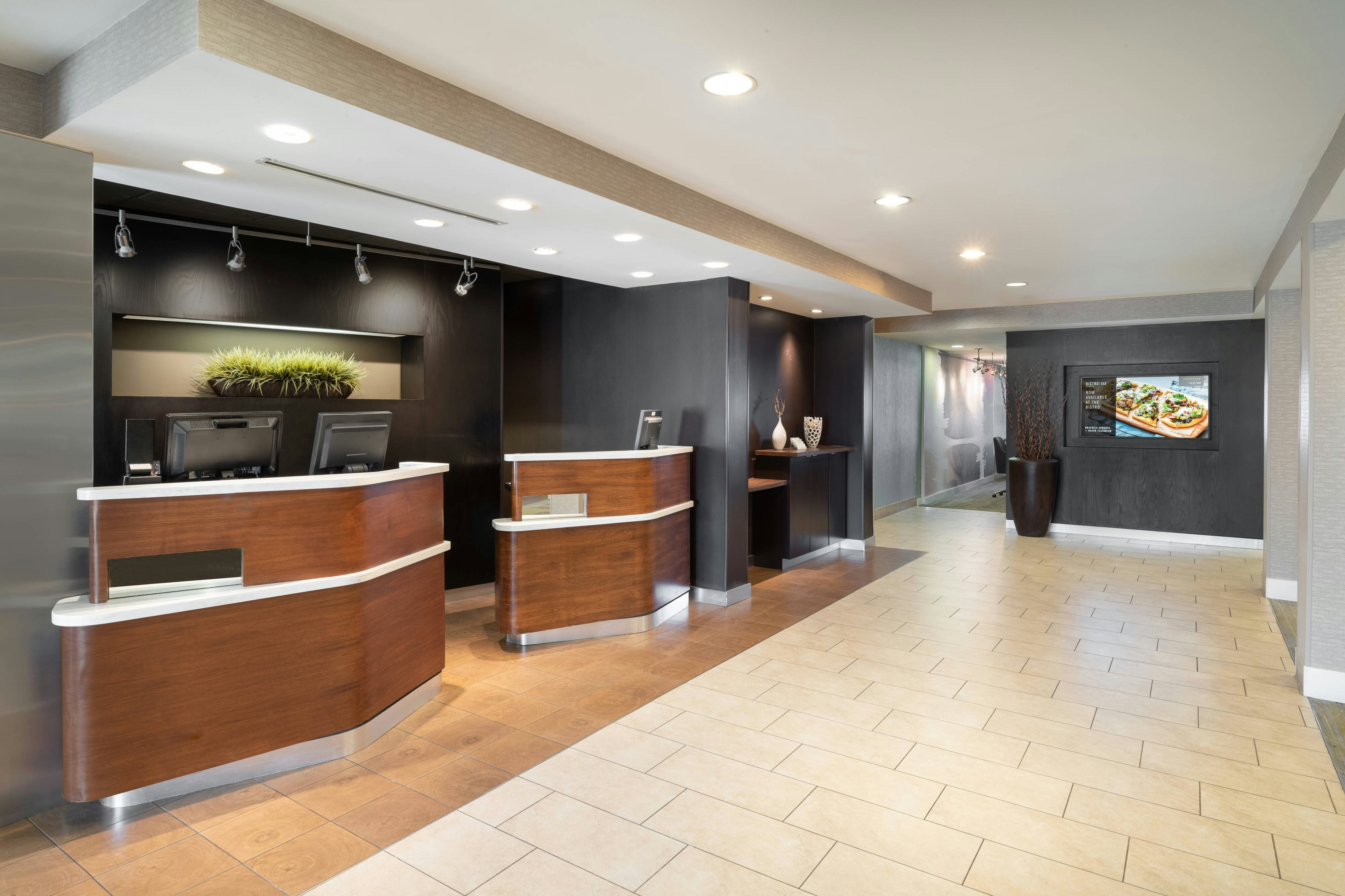 Courtyard By Marriott Princeton 1/18