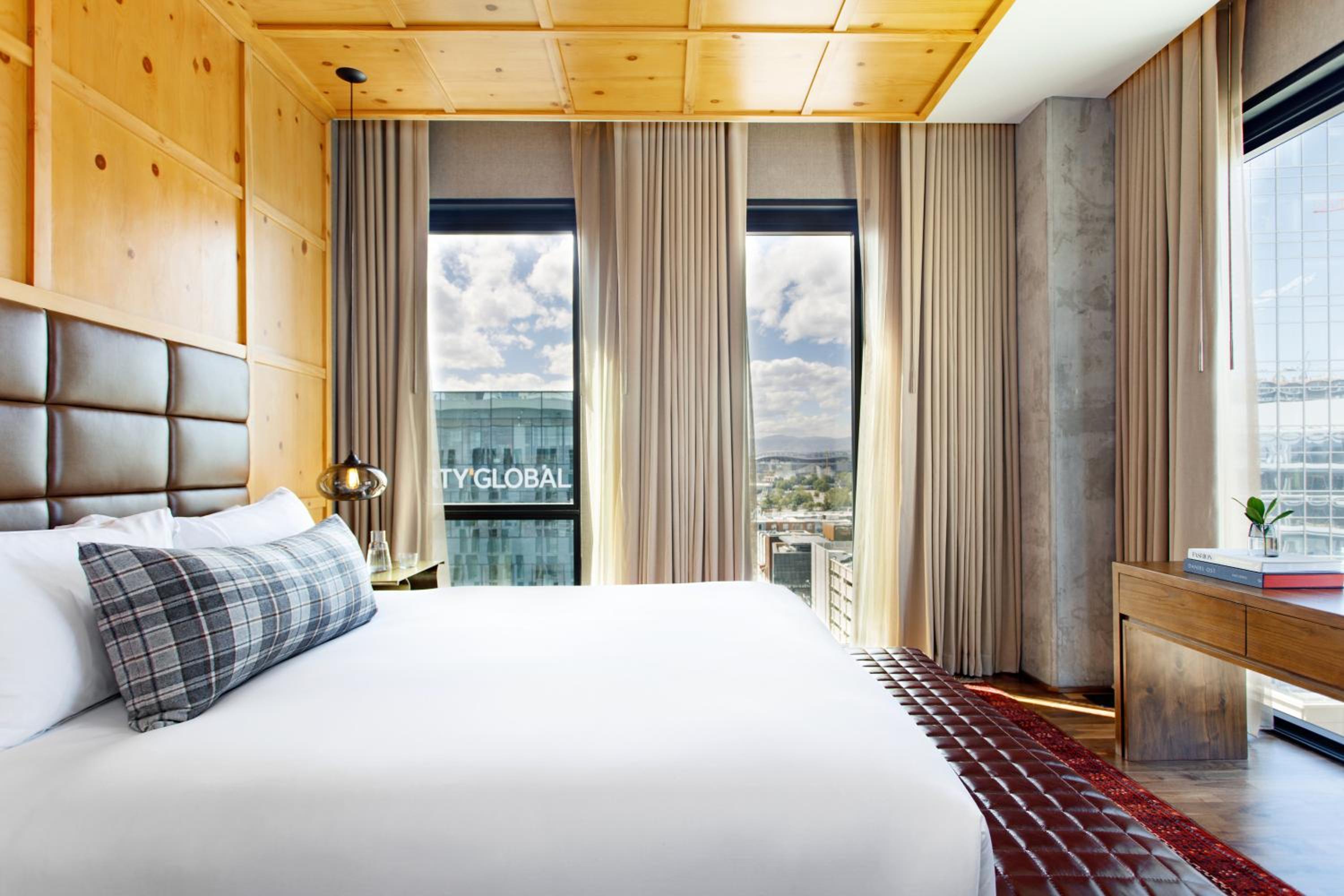 Presidential, Suite