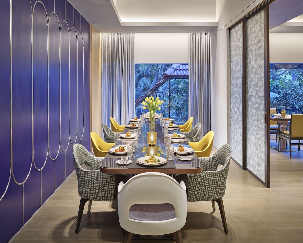 Vivanta Bengaluru Residency Road 41/77