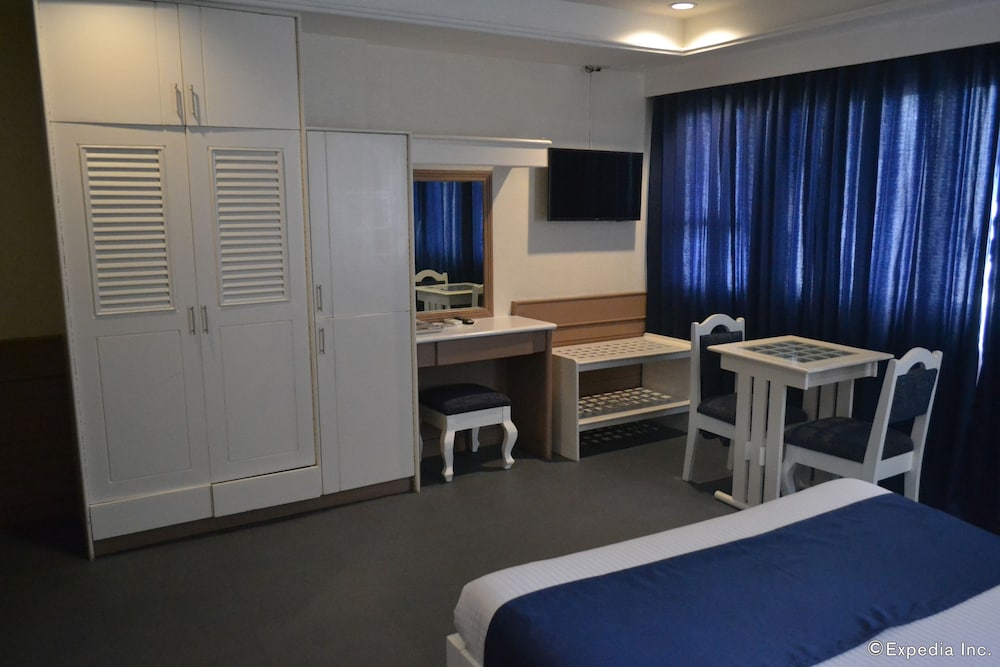 Anchor Hotel 21/42