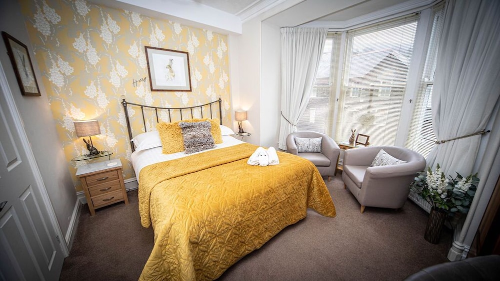 Bay, King Bed