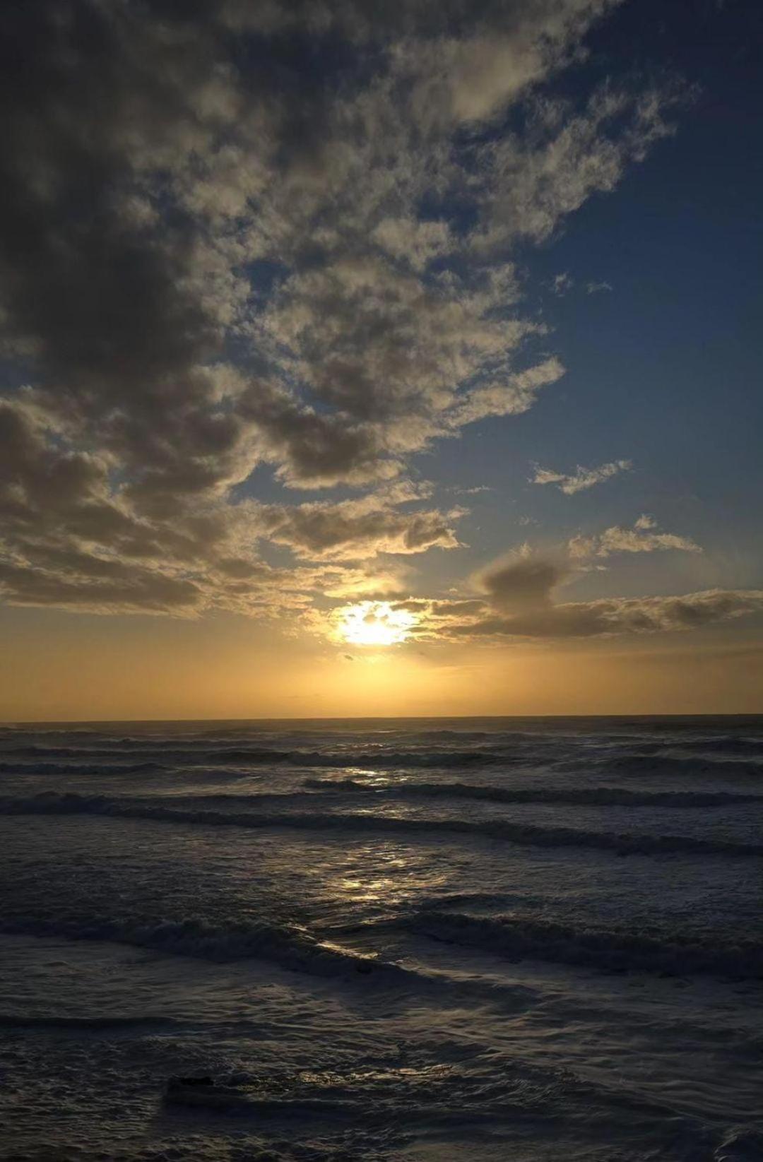 West Beach Suites 42/50