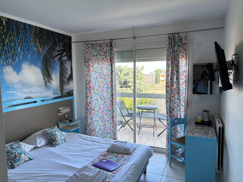 SUPERIOR, DOUBLE BED, SEA VIEW