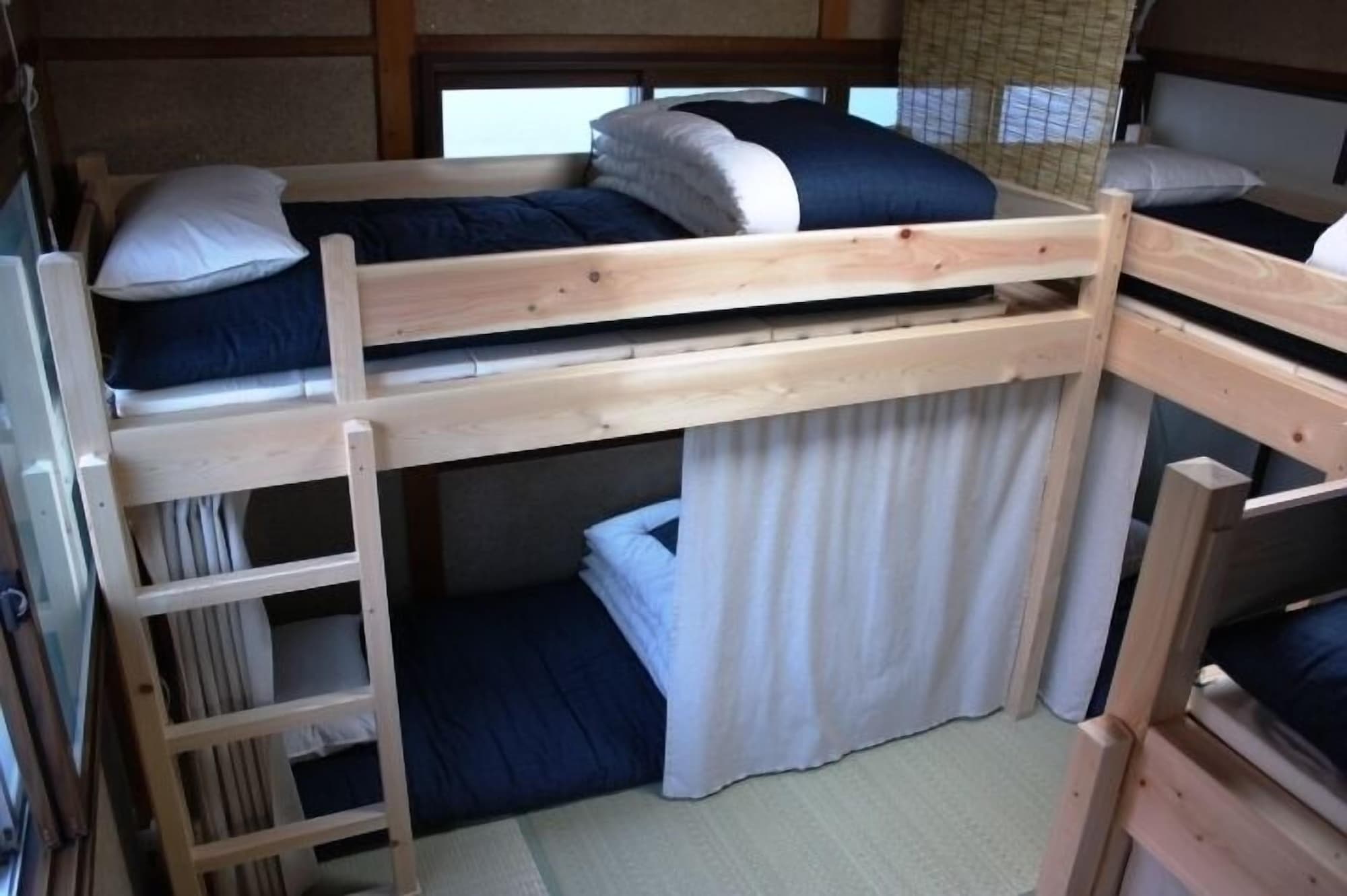 MIXED DORM