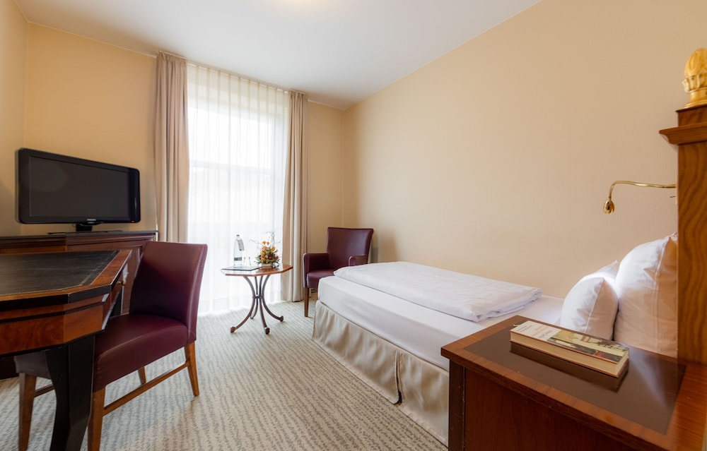 Hotel Engel 12/37