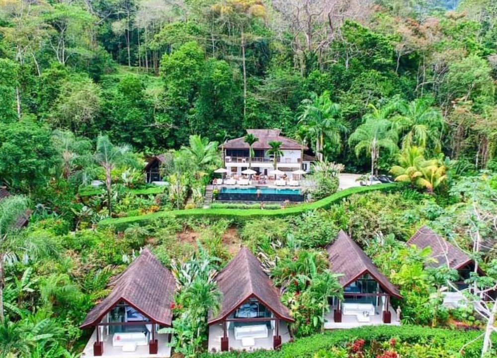 Oxygen Jungle Villas 2/35