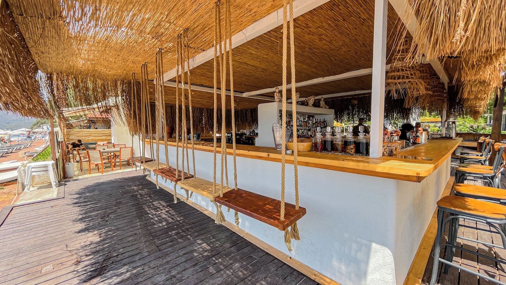 Thanos Hotel 9/50