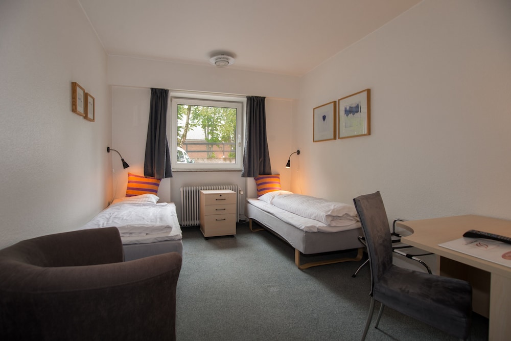 Ostergaards Hotel 39/75