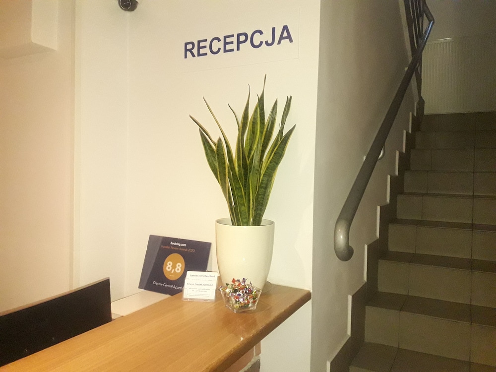 Cracow Central Aparthotel 7/50
