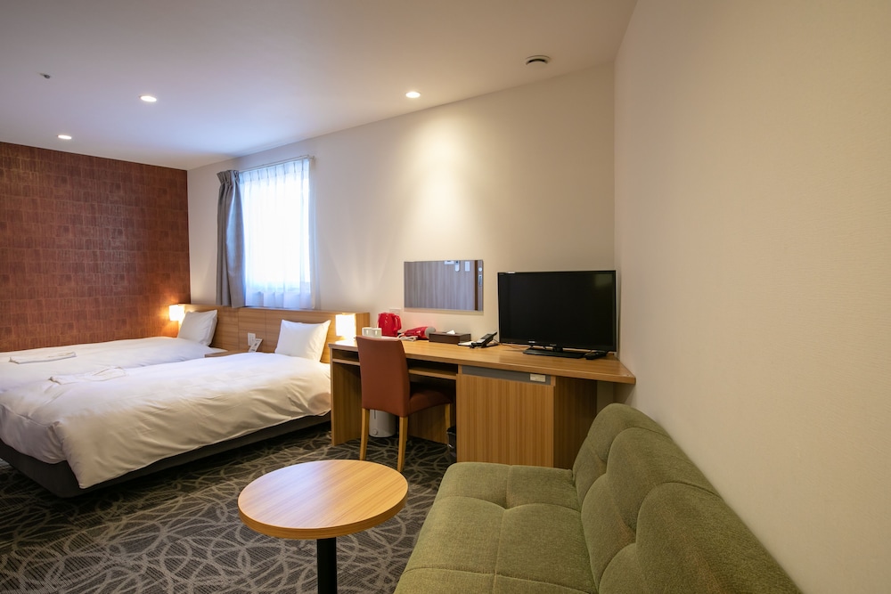 غرفة ديلوكس بسريرين منفصلين مع أريكة، Sakura Garden Hotel 4/10