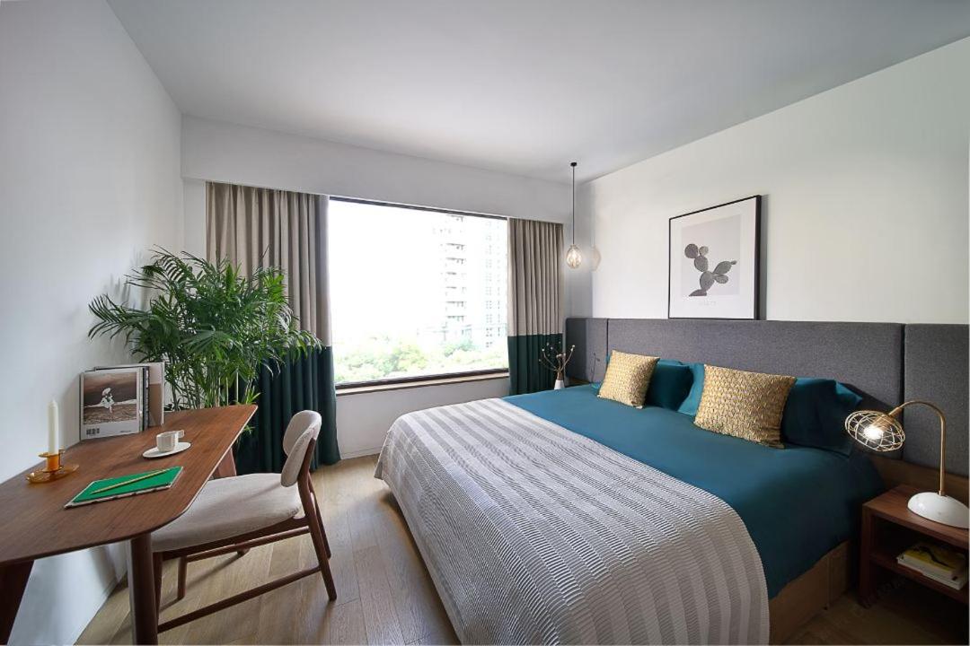 2 Bedrooms, Select, Apartment