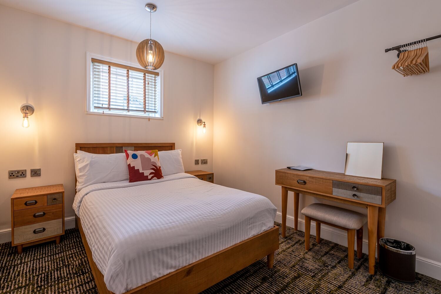 3 Rooms, Double Bed