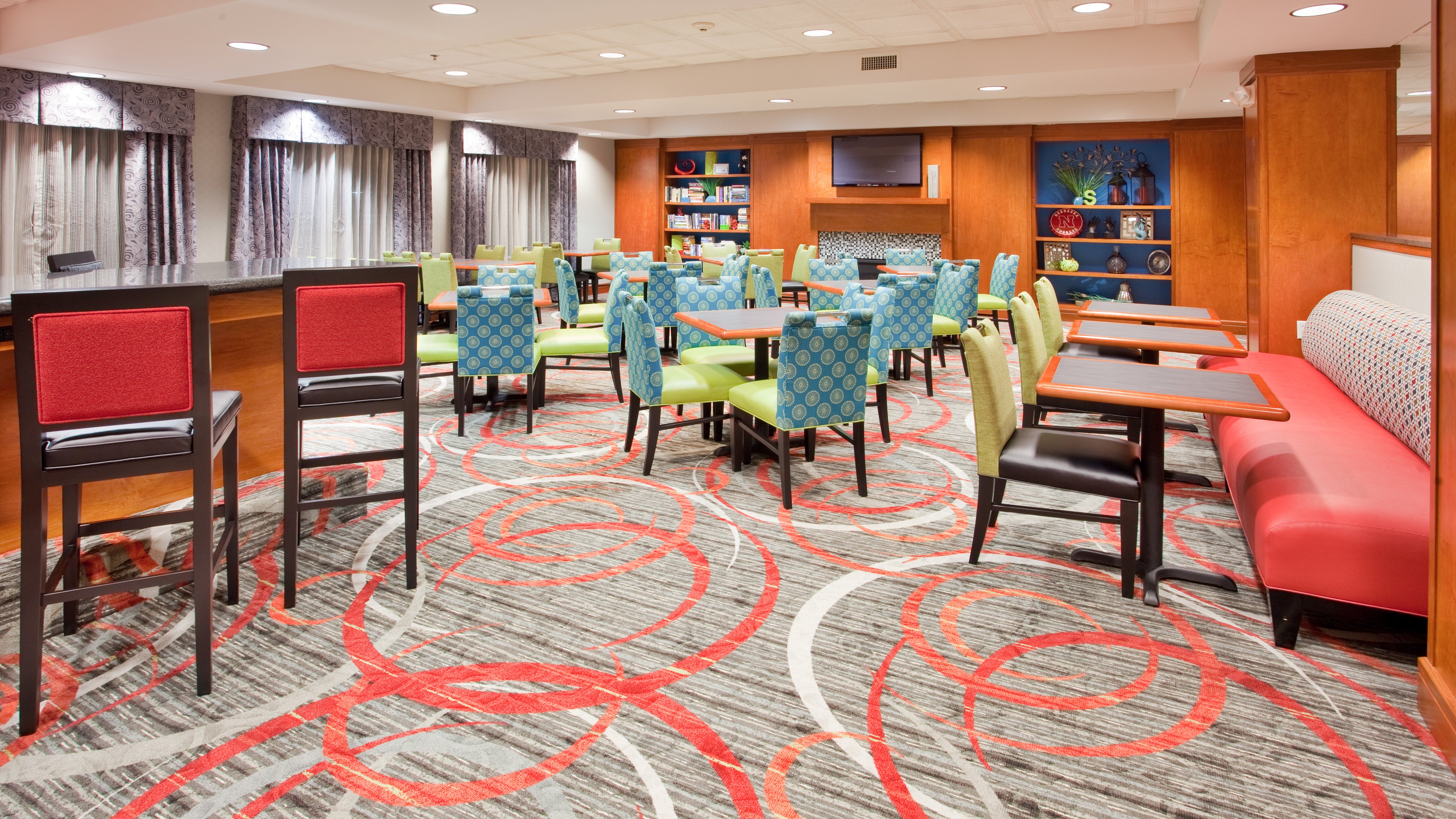 Holiday Inn Express Fremont 25/42