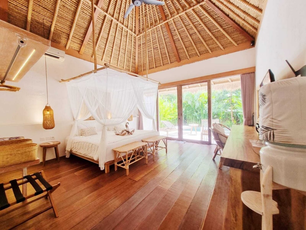 BoBos Villa 9/50