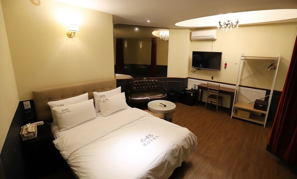 Design, Unique, Premium, Deluxe, Queen Bed, Adult Only