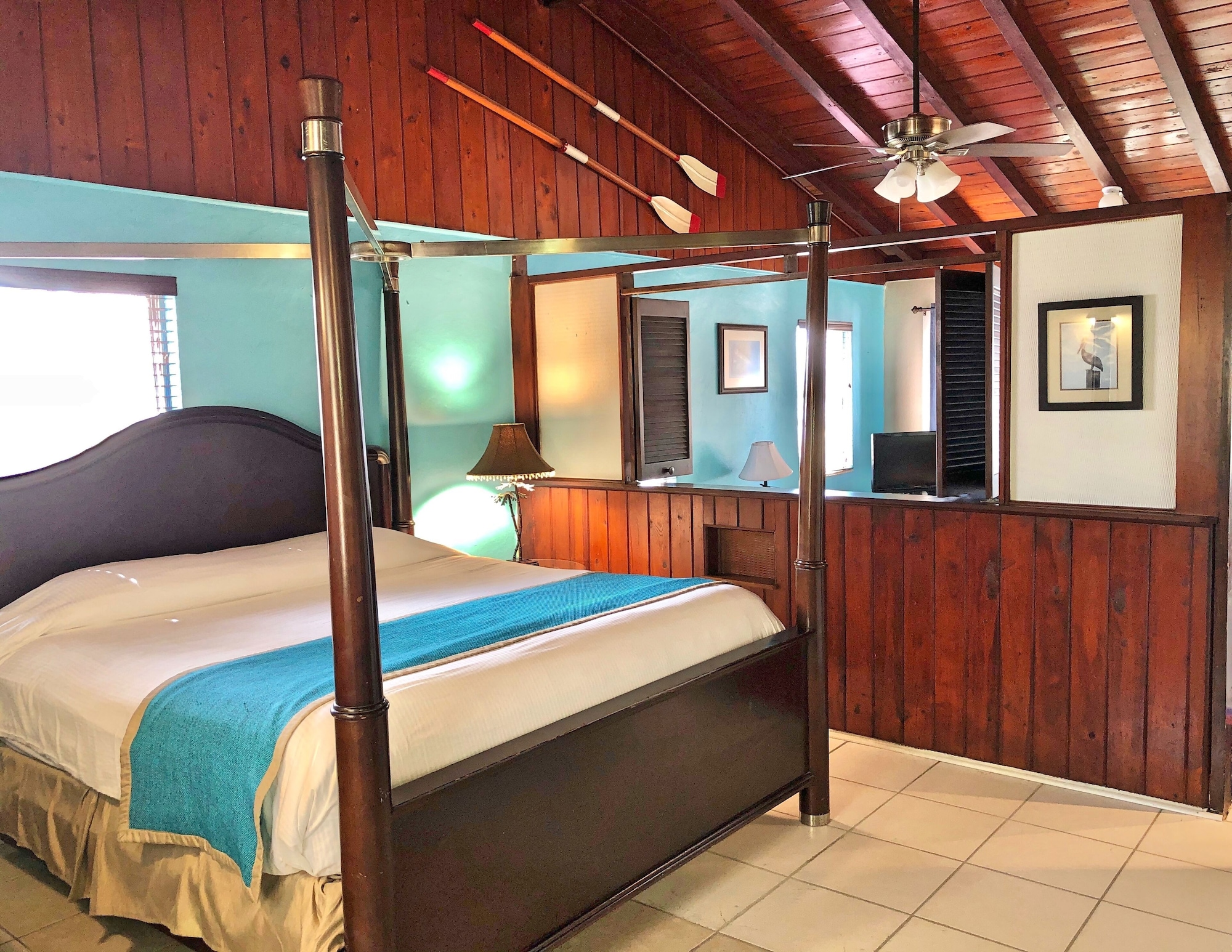 Suite, King Bed, Sofa