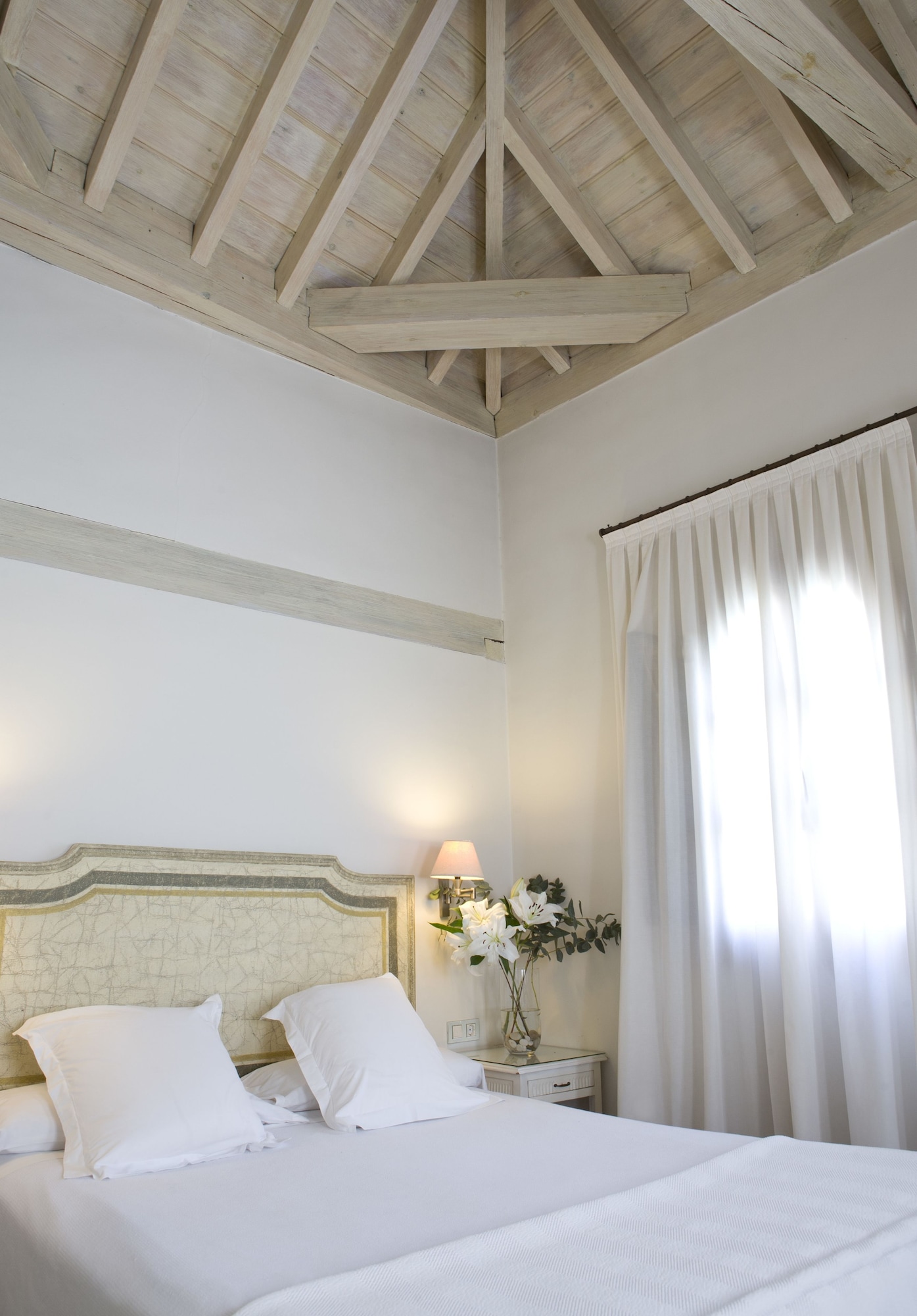 SUPERIOR, DOUBLE BED