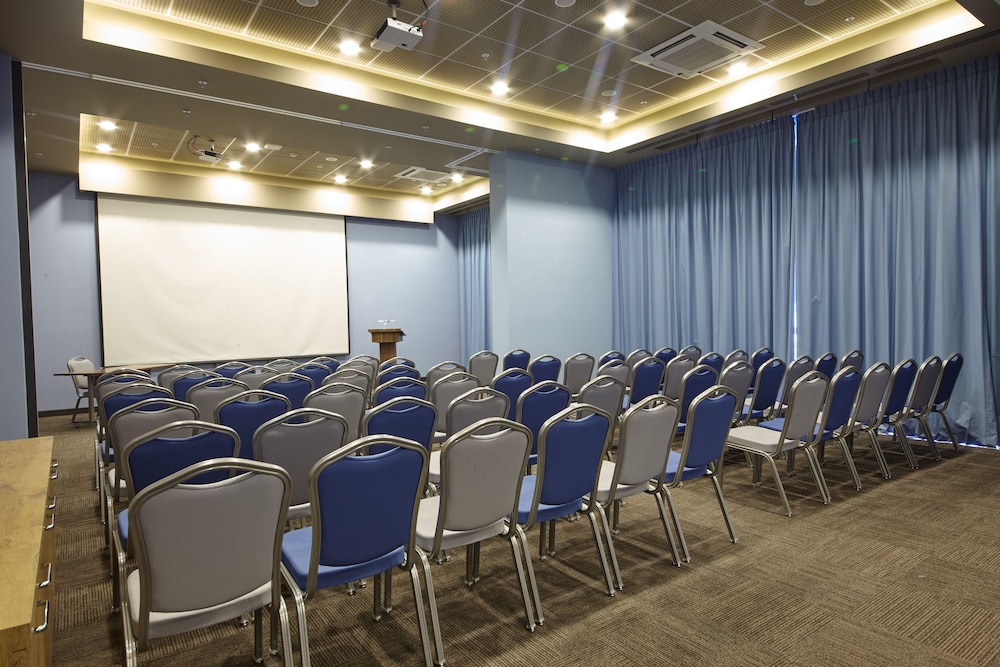 IBIS ISTANBUL TUZLA HOTEL 37/48