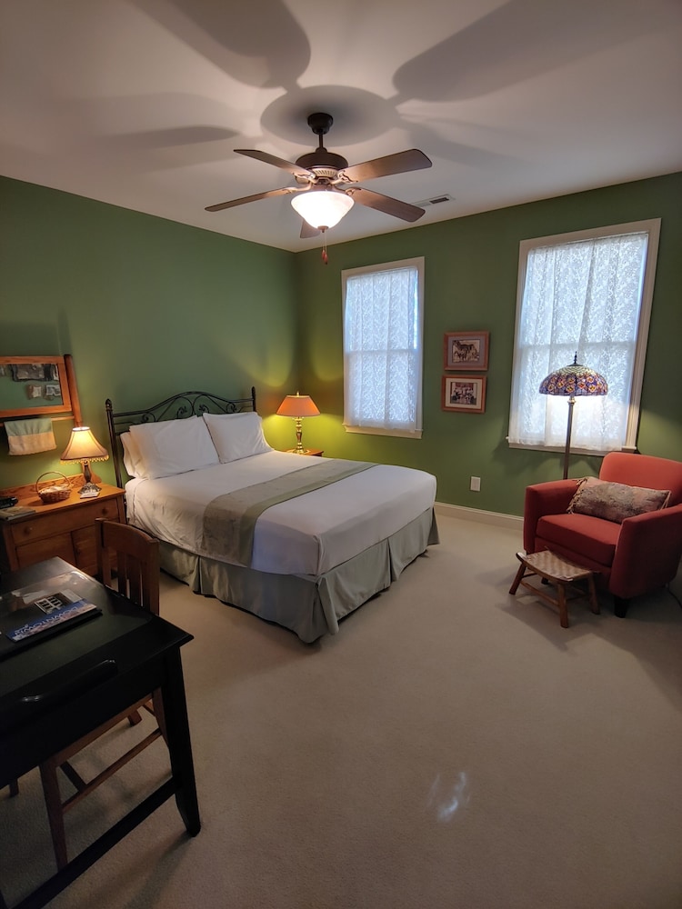 Haynes Bed and Breakfast 9/33