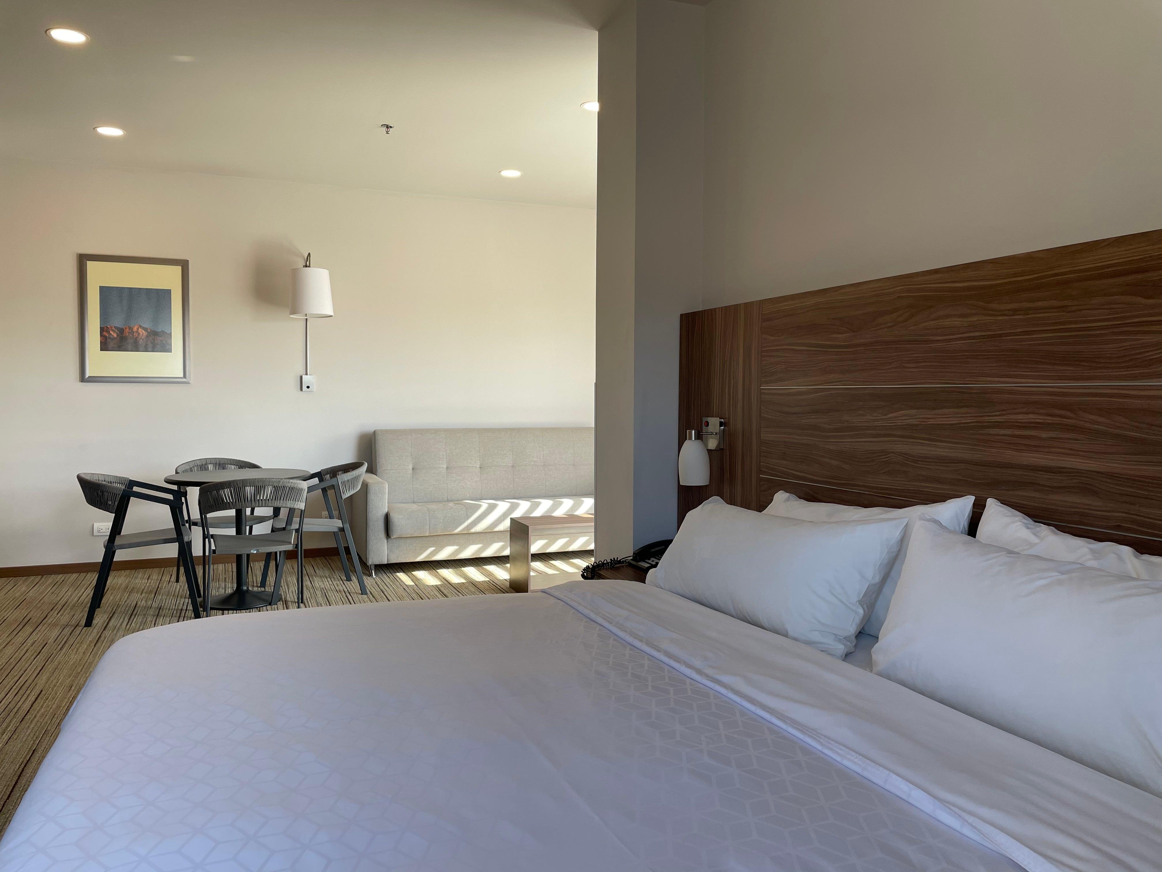 Master, Suite, King Bed, Top Floor