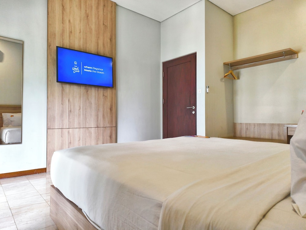 MaxOneHotels.com at Anyer 20/42