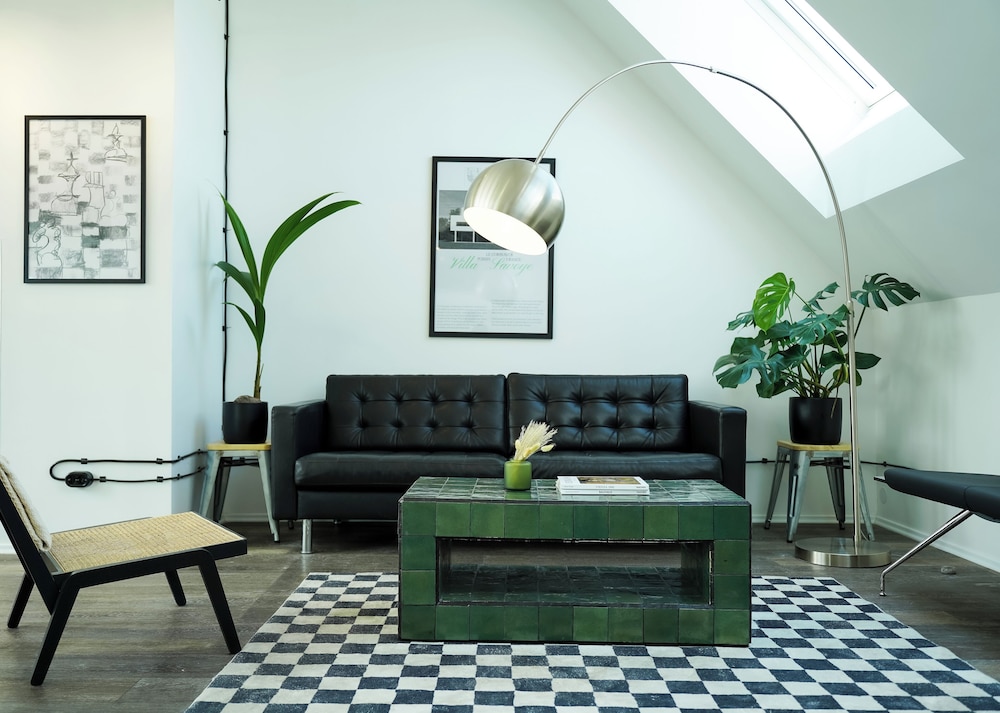 Smart Hotel Schonbrunn 50/63