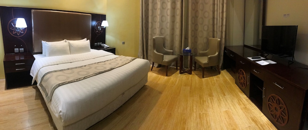 Palm Inn Hotel 9/40