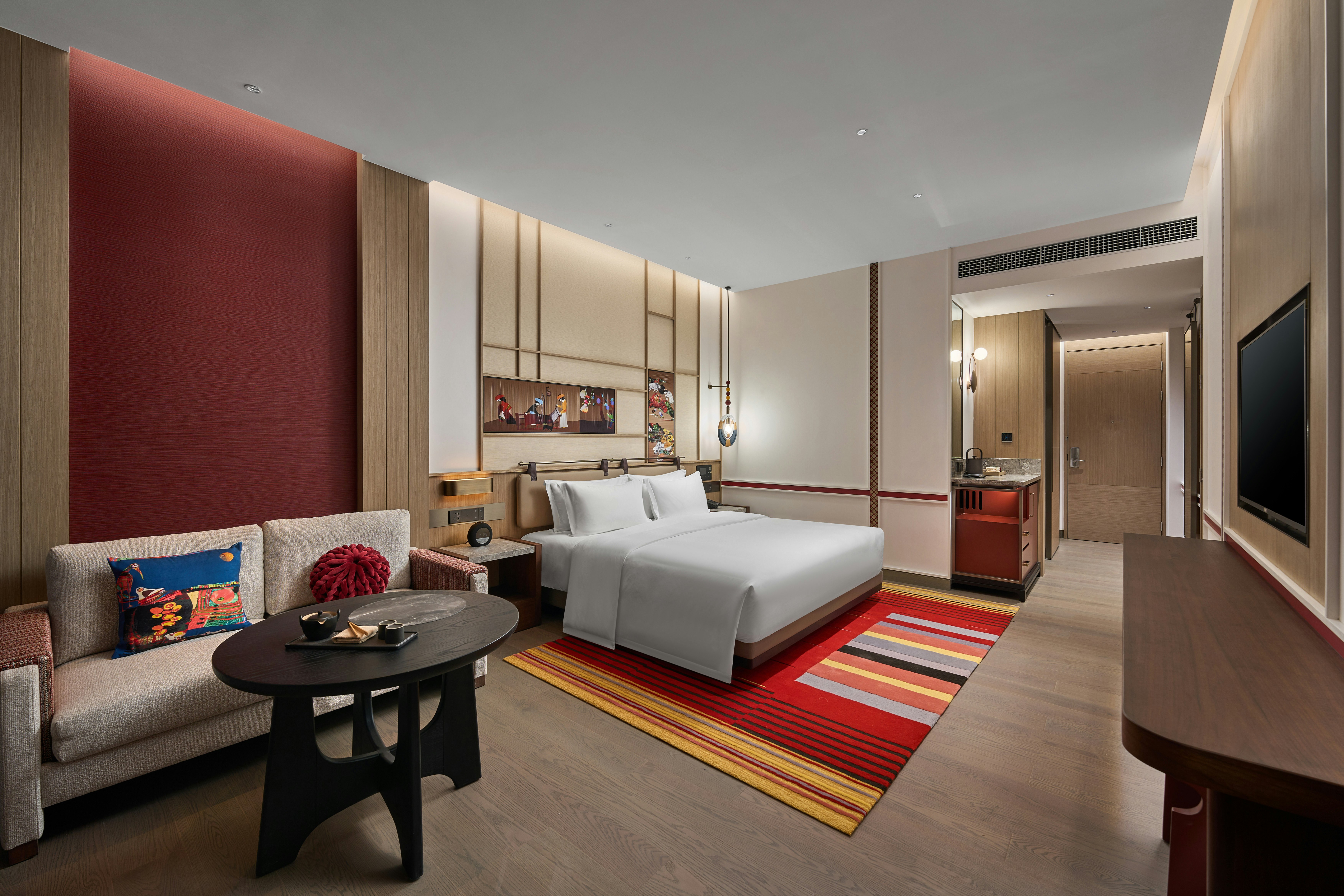 غرفة بريميوم بسرير كينج، Hotel Indigo Lugu Lake by IHG 2/4