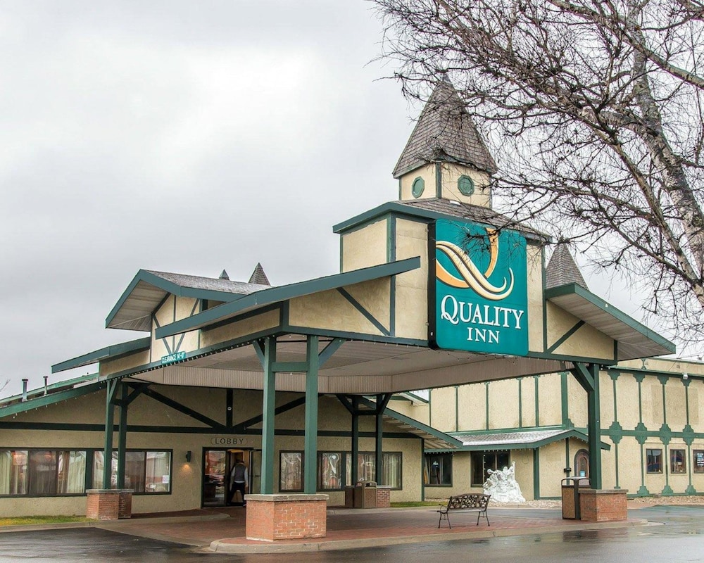 Quality Inn Gaylord MI 1/40