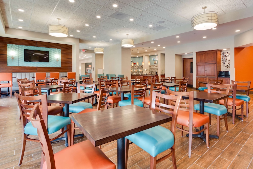 Drury Inn and Suites Fort Myers 30/49