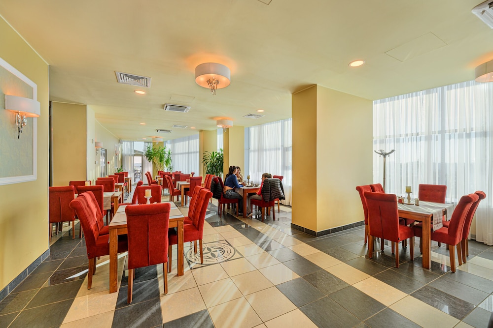 Vega Hotel 33/50