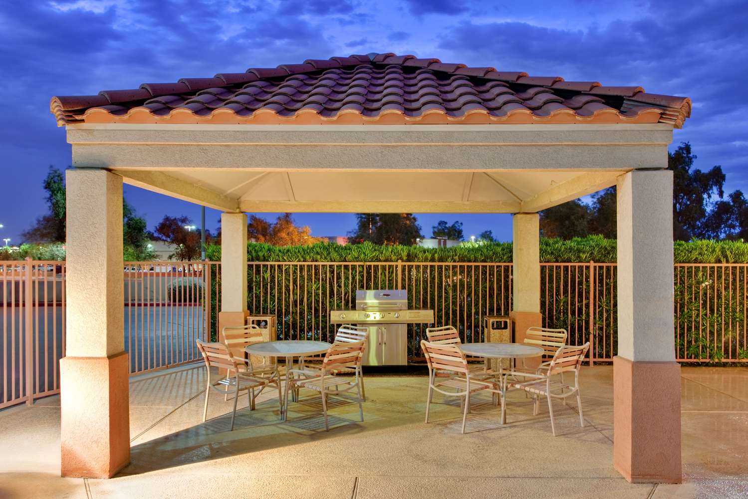 Sonesta Simply Suites Phoenix Tempe 2/37