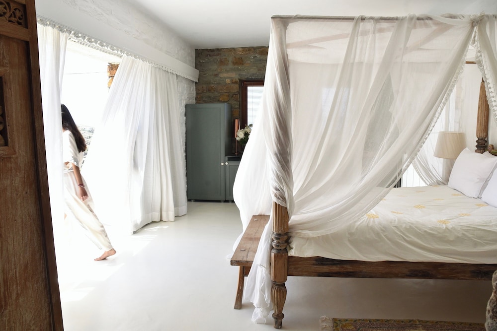 Aigis Suites 13/50