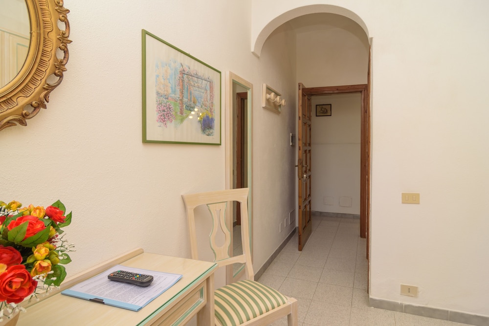 Villa Fiorentina 3/50