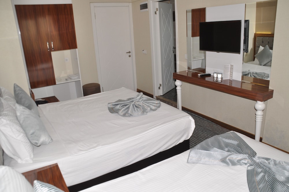 Grand Sera Hotel 18/50