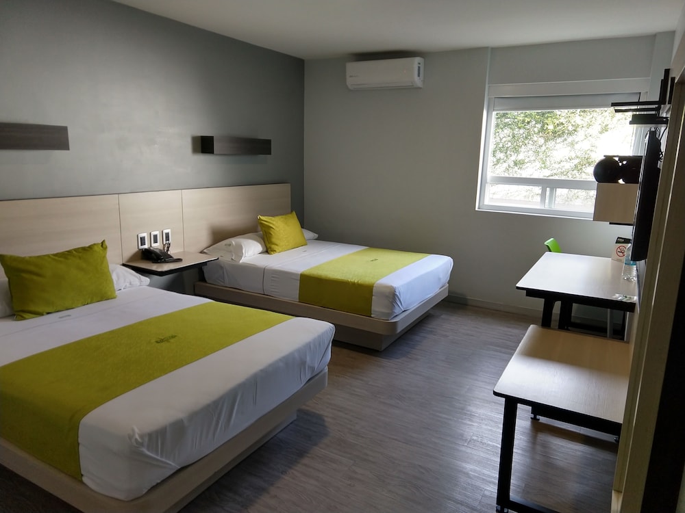 Hotel Expo Inn 11/65