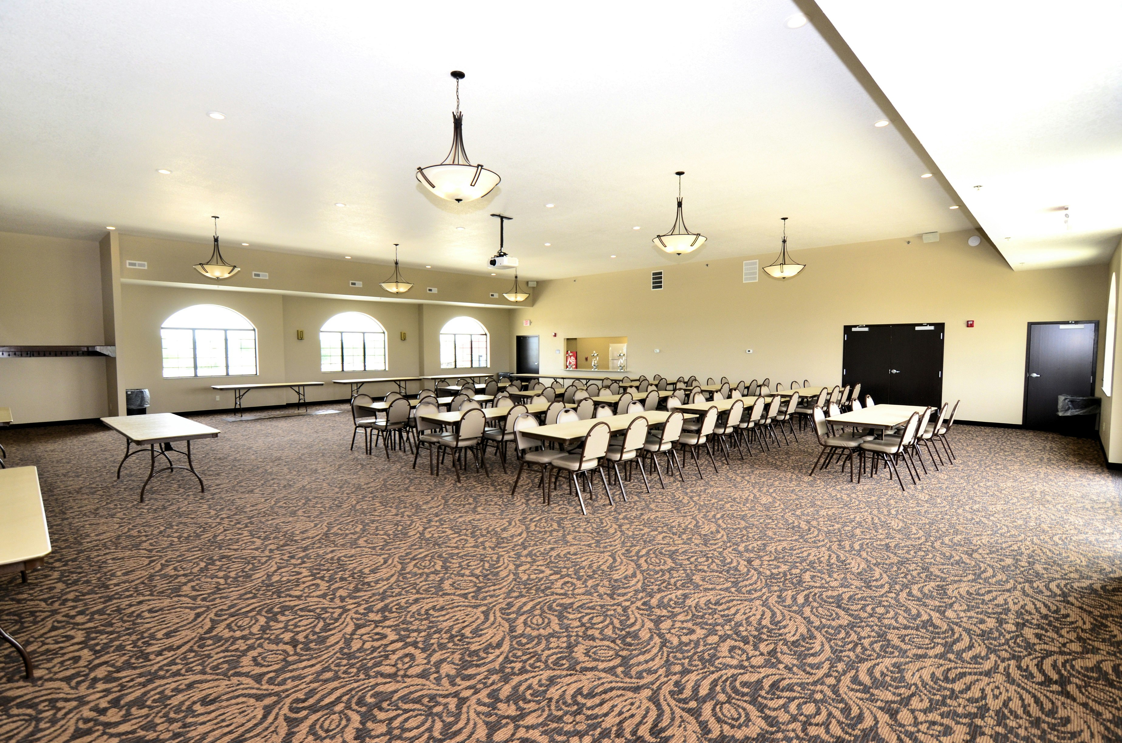 Cobblestone Inn & Suites - Holstein 42/48