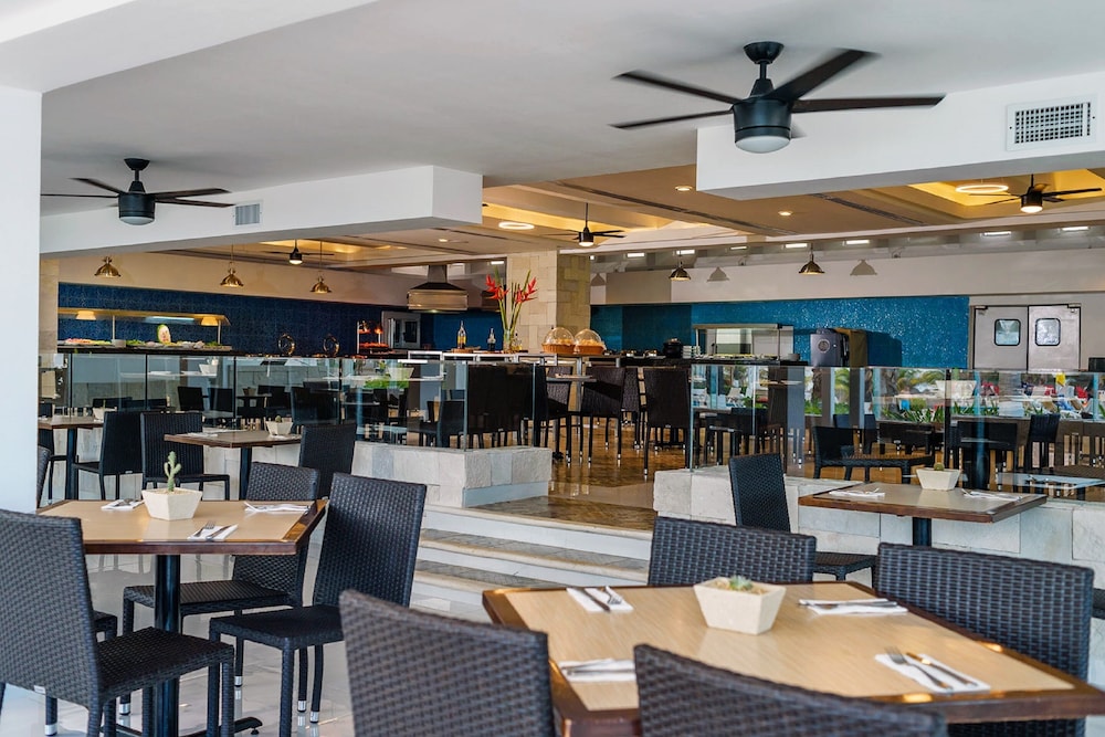 Krystal Cancun 50/50