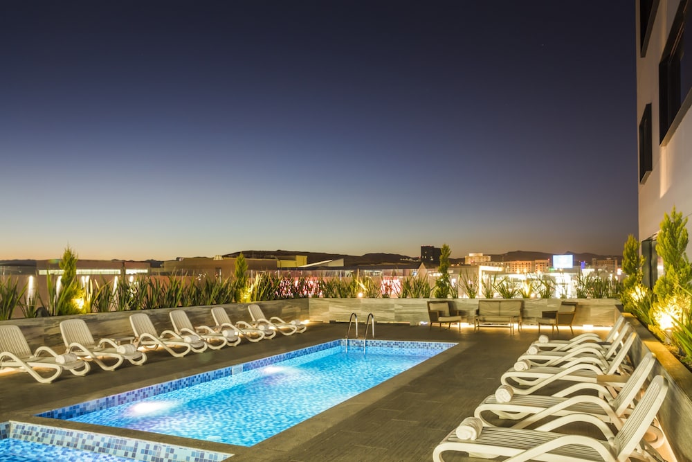 Fiesta Inn Chihuahua Fashion Mall 1/56