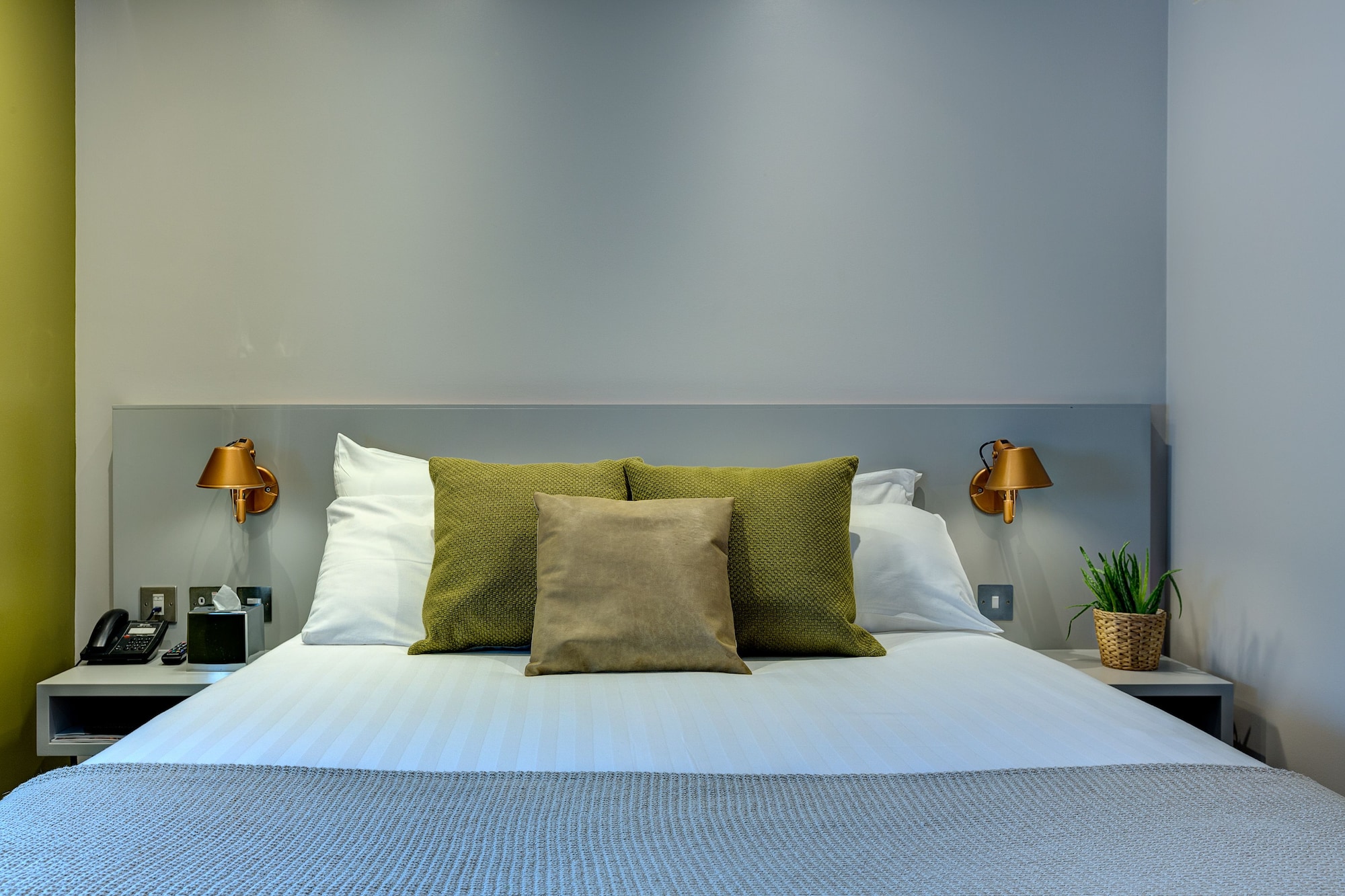 ROOM, DOUBLE BED, GARDEN VIEW