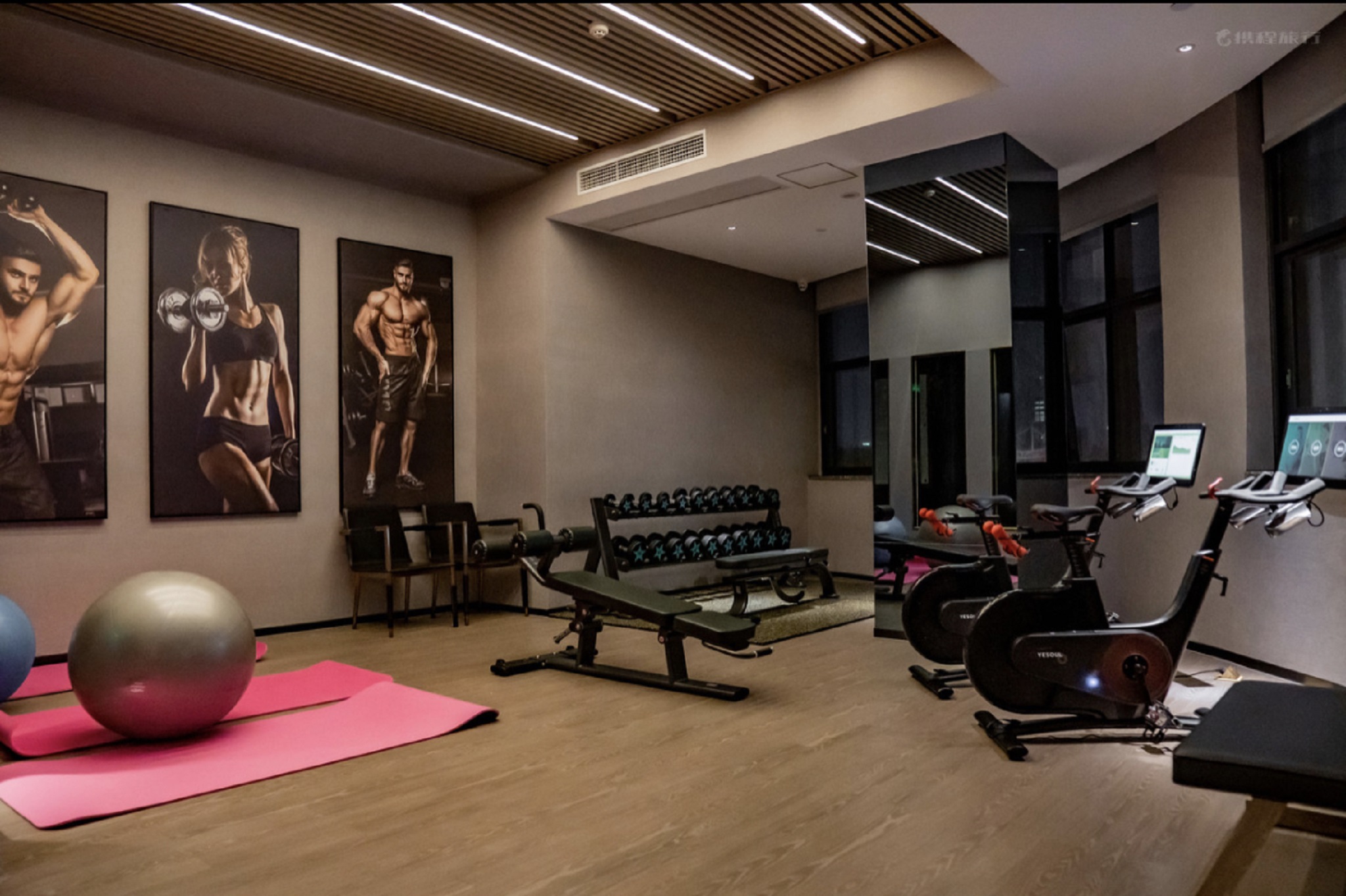Paco Business Yuancun Branch 28/50